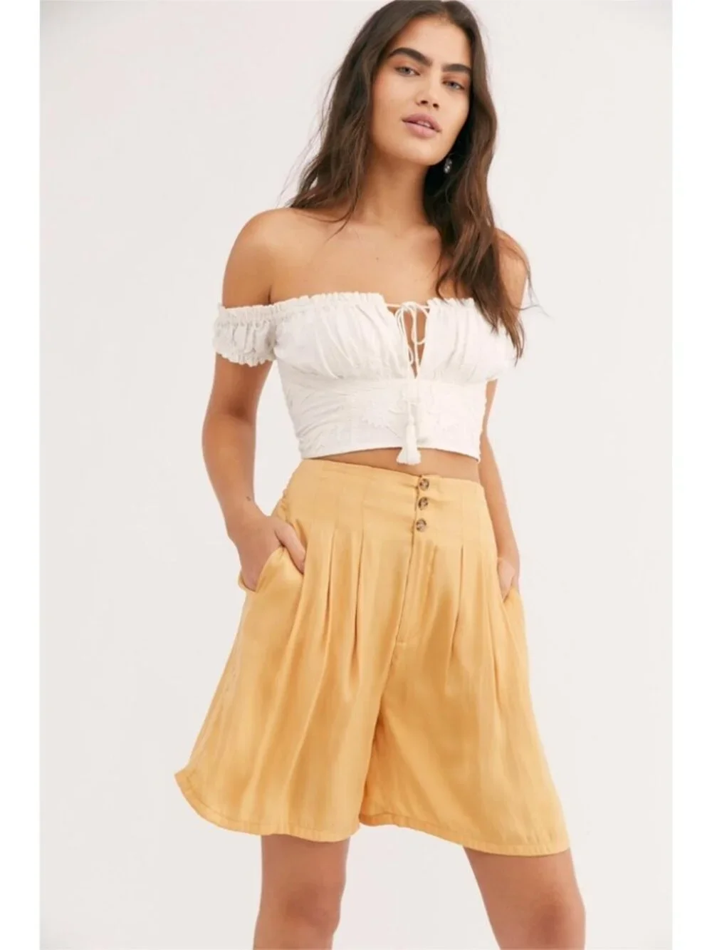 Free People‎ Yellow High Rise Pleated Satin Baggy Shorts